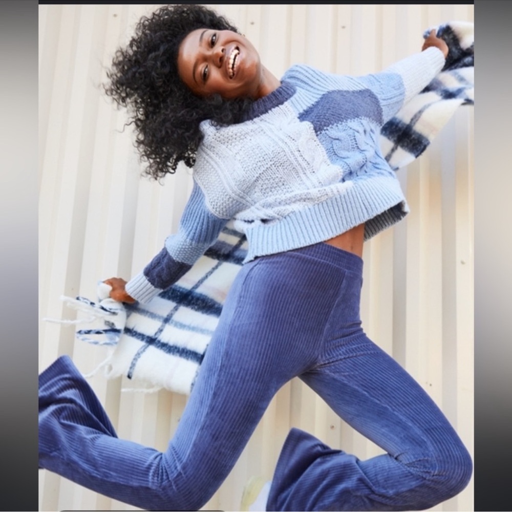Aerie Groove on Flare pants